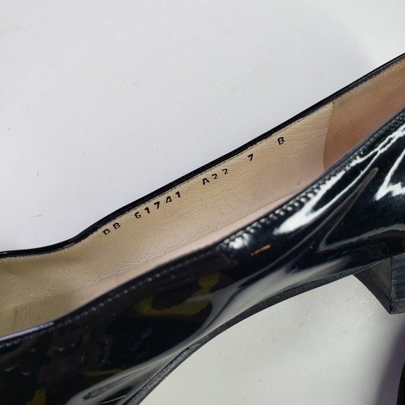 Salvatore Ferragamo Patent Leather Horse Bit Buckle Heels 7‎ Square Toe - Picture 8 of 9